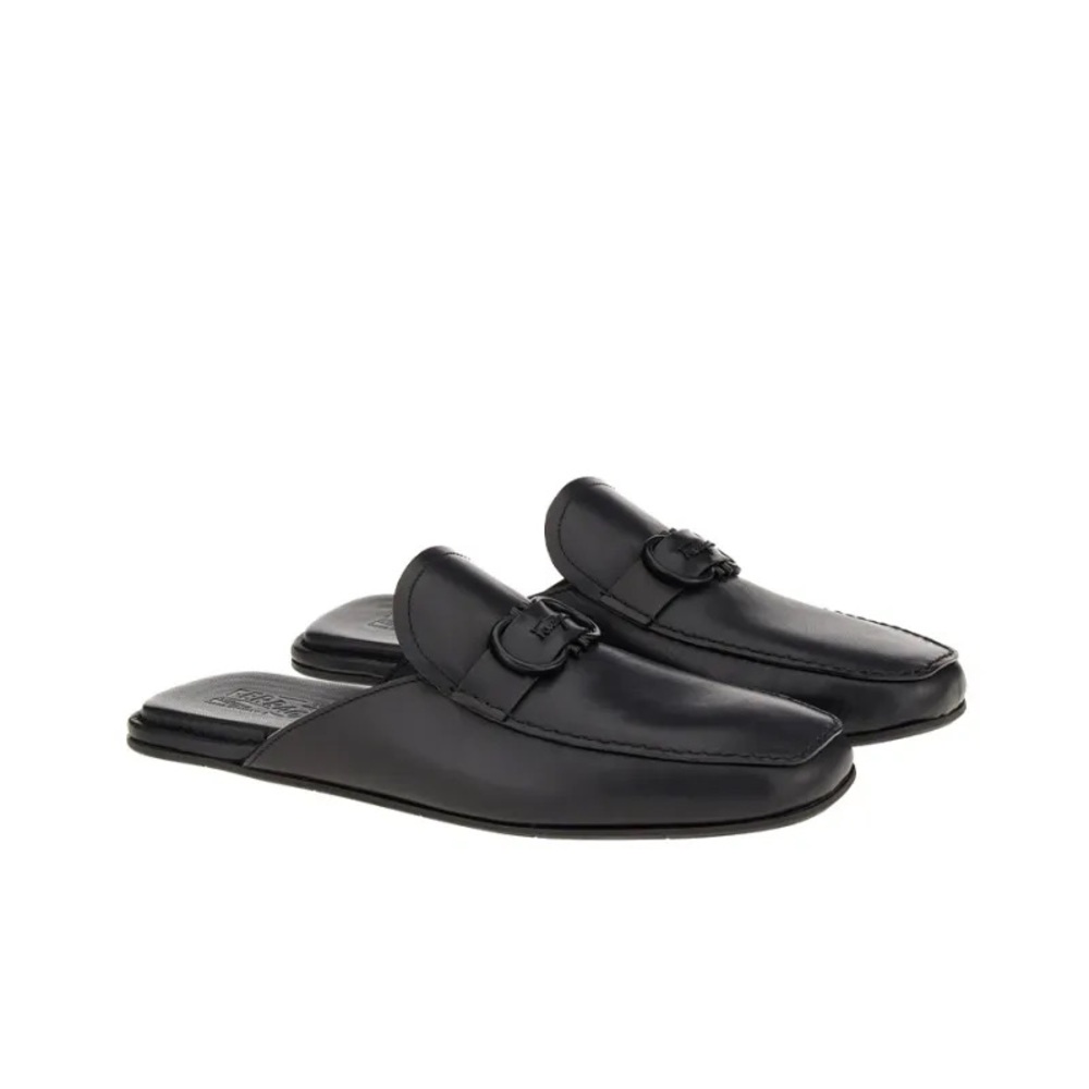 SALVATORE FERRAGAMO GANCINI MULES (NWOT)